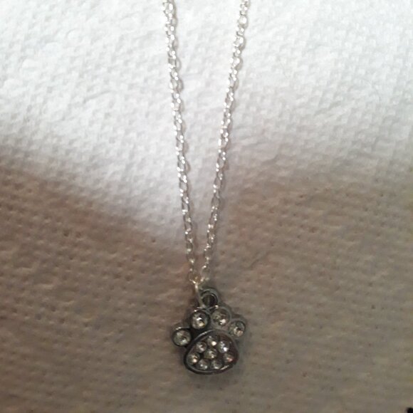 Paw Print Cat Dog Crystal Rhinestones Silver Paw Pendant Necklace NEW - Picture 6 of 16